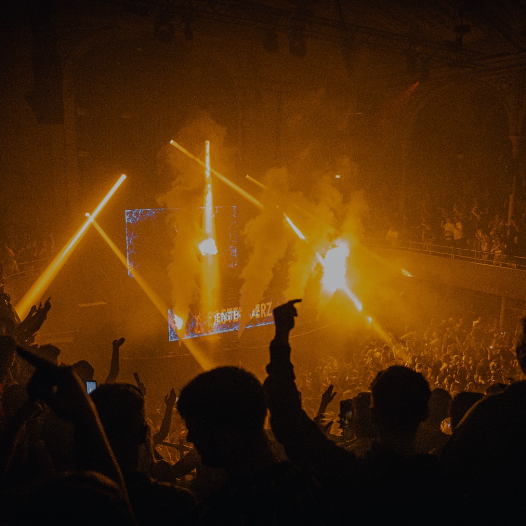 The Terrace vibrates: Eastenderz Arrives at Amnesia Ibiza